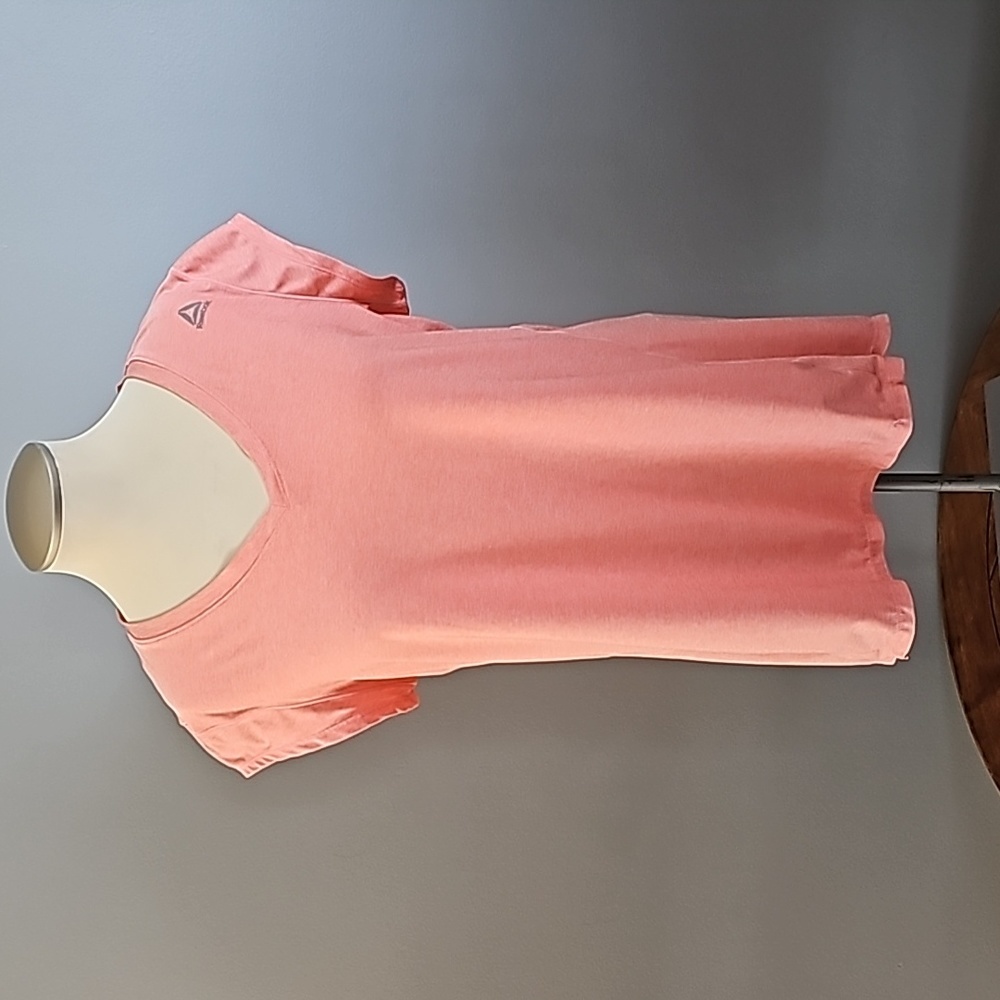 Upgrade Your Workout Game with  the Reebok Peach V Neck Tee - Size Lg!